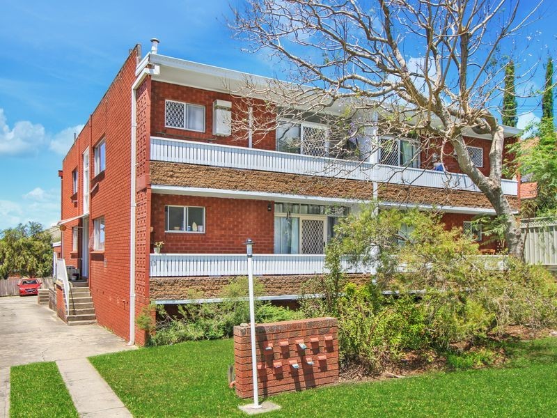 8/15 Hillcrest Street, Wollongong NSW 2500