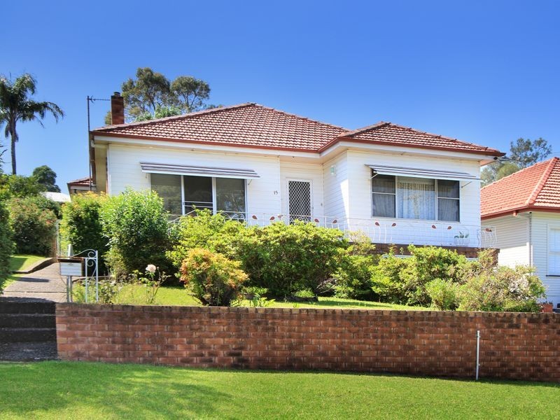 15 Highway Avenue, West Wollongong NSW 2500