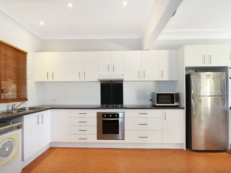 47 Robertson Street, Coniston NSW 2500