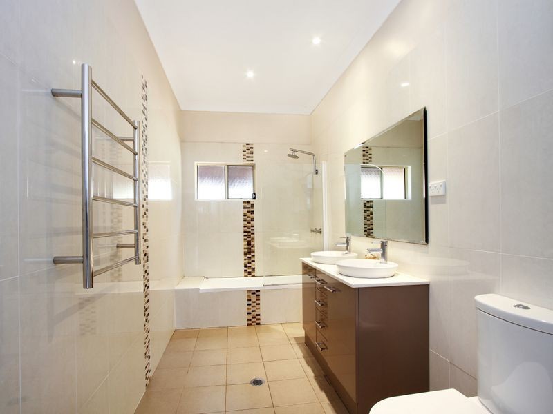 47 Robertson Street, Coniston NSW 2500