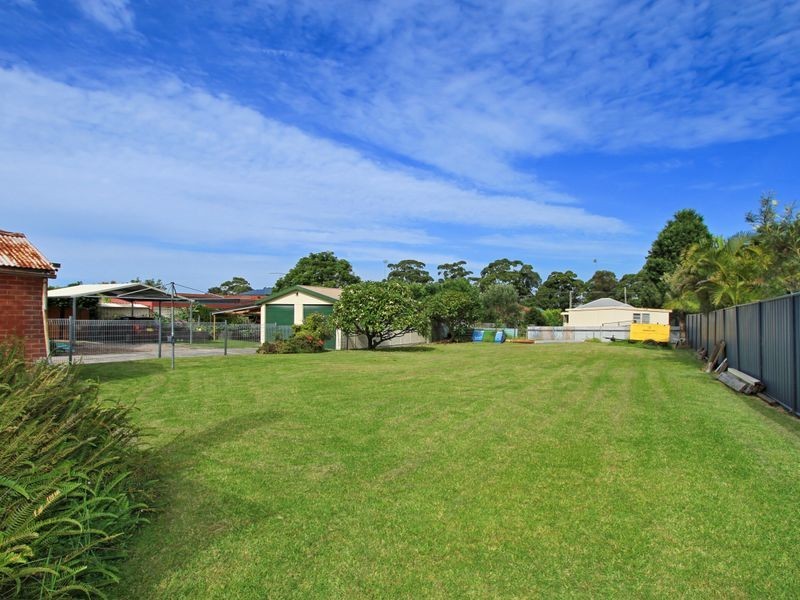 13 Hale Street, Woonona NSW 2517