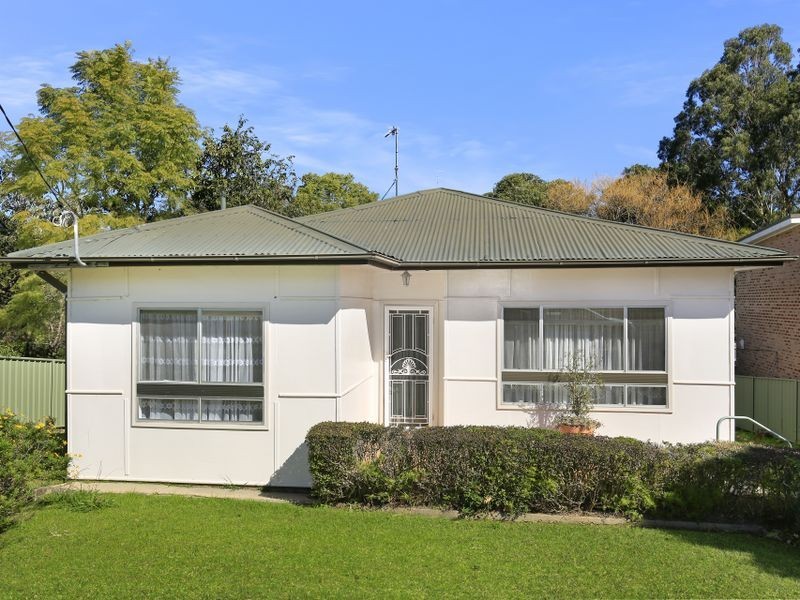 15 Alkera Crescent, West Wollongong NSW 2500
