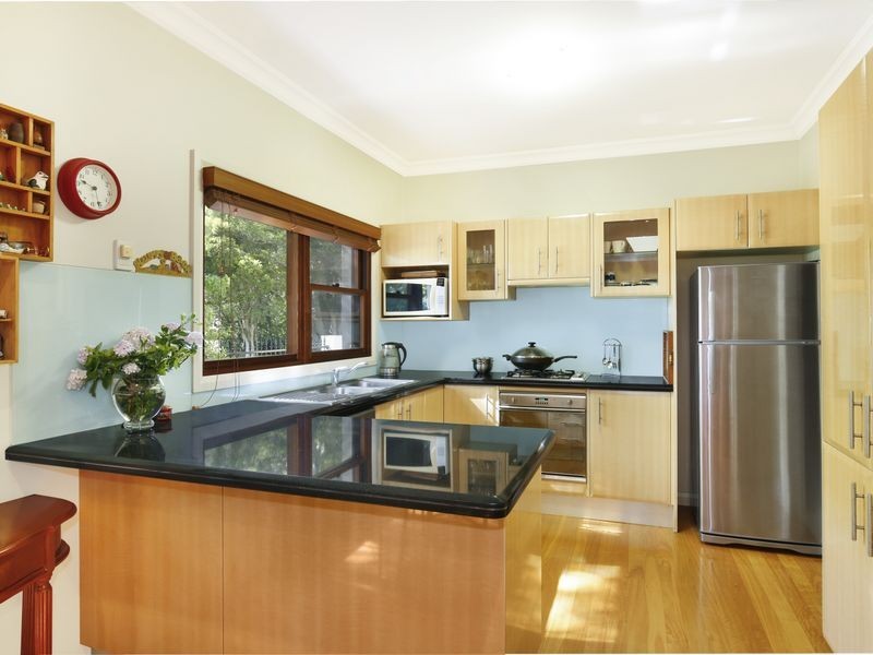 2/1 Reserve Street, West Wollongong NSW 2500