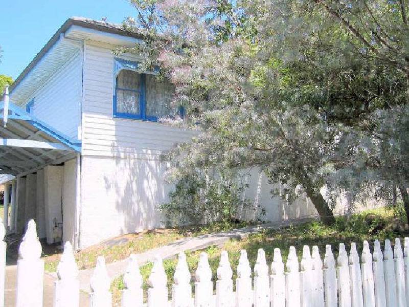 8 Payne Street, Mangerton NSW 2500