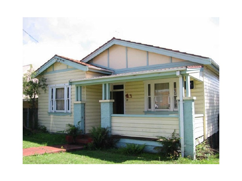 14 Rowland Avenue, Wollongong NSW 2500