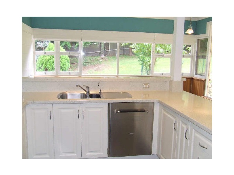 4 Toorak Avenue, Mangerton NSW 2500