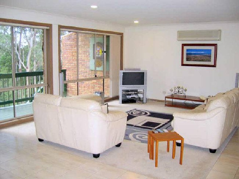 158 Derribong Drive, Cordeaux Heights NSW 2526