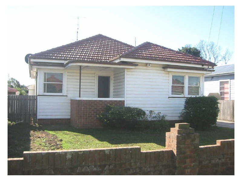 12 Finlayson Street, Wollongong NSW 2500