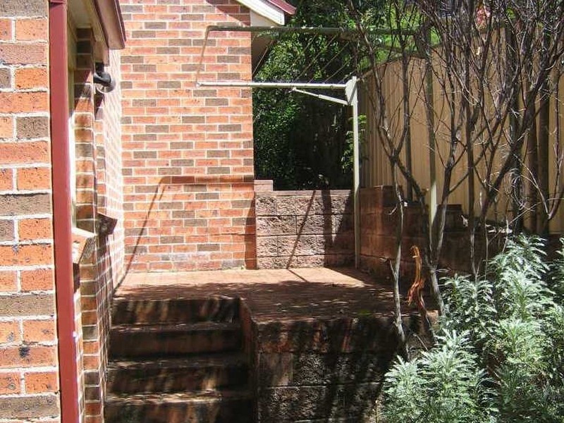 2/12 Woodlawn Avenue, Mangerton NSW 2500