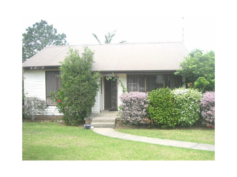 5 Mountbatten Street, Corrimal NSW 2518