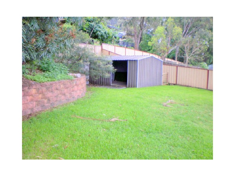 9 Aminya Place, Farmborough Heights NSW 2526