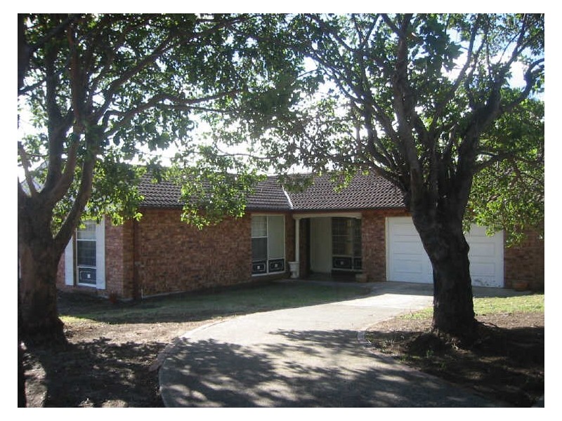 19 Russell Street, Balgownie NSW 2519