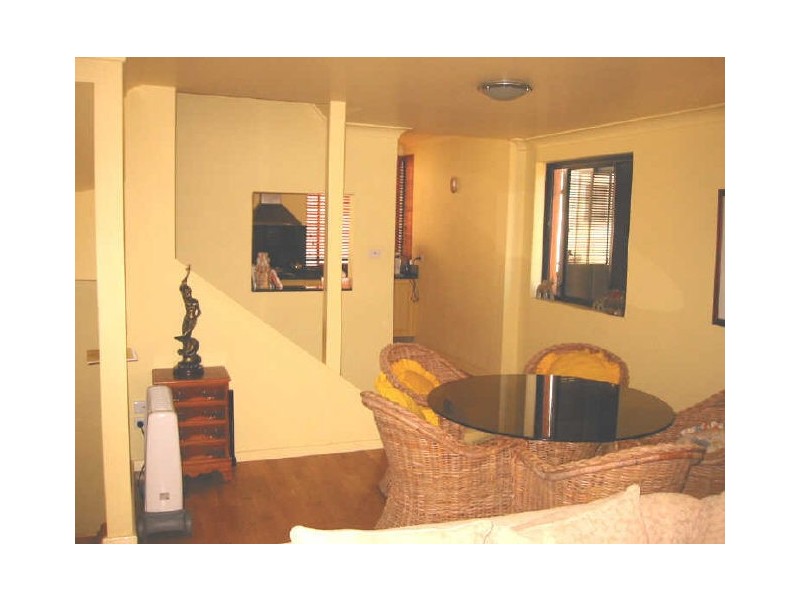 2/10 Blackett Street, Wollongong NSW 2500