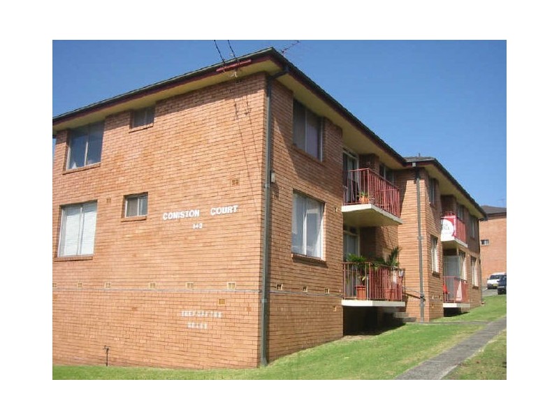 4/142 Gladstone Avenue, Coniston NSW 2500