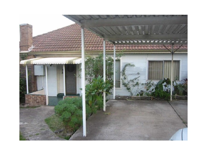 3 Northcliffe Drive, Lake Heights NSW 2502