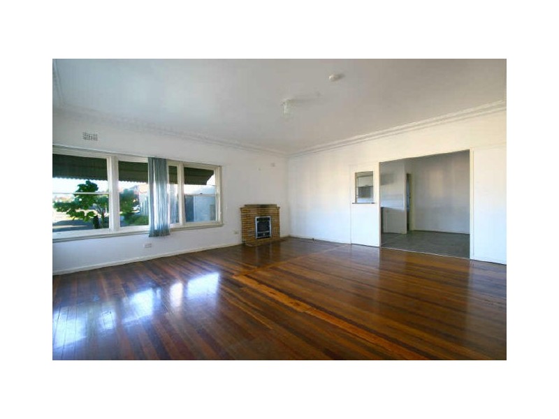 724 Lawrence Hargrave Drive, Coledale NSW 2515