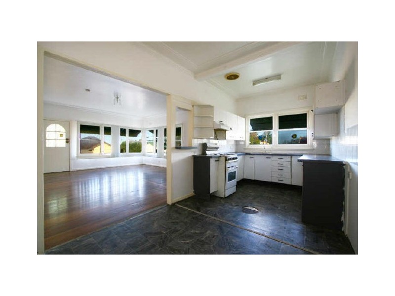 724 Lawrence Hargrave Drive, Coledale NSW 2515