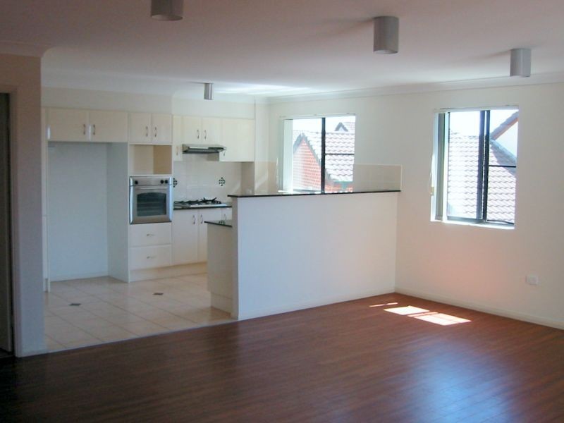 6/4-6 Wiseman Avenue, Wollongong North NSW 2500
