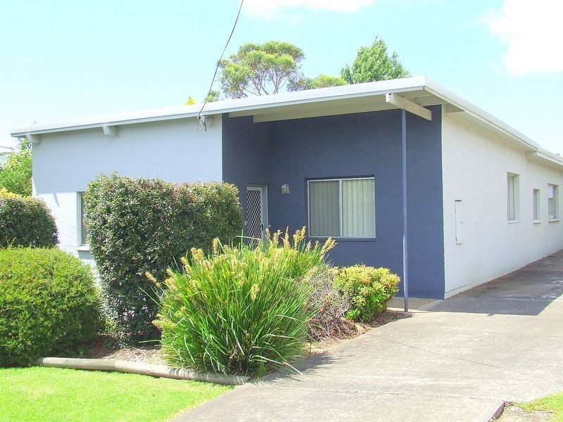 2/17 Balmoral Street, Balgownie NSW 2519