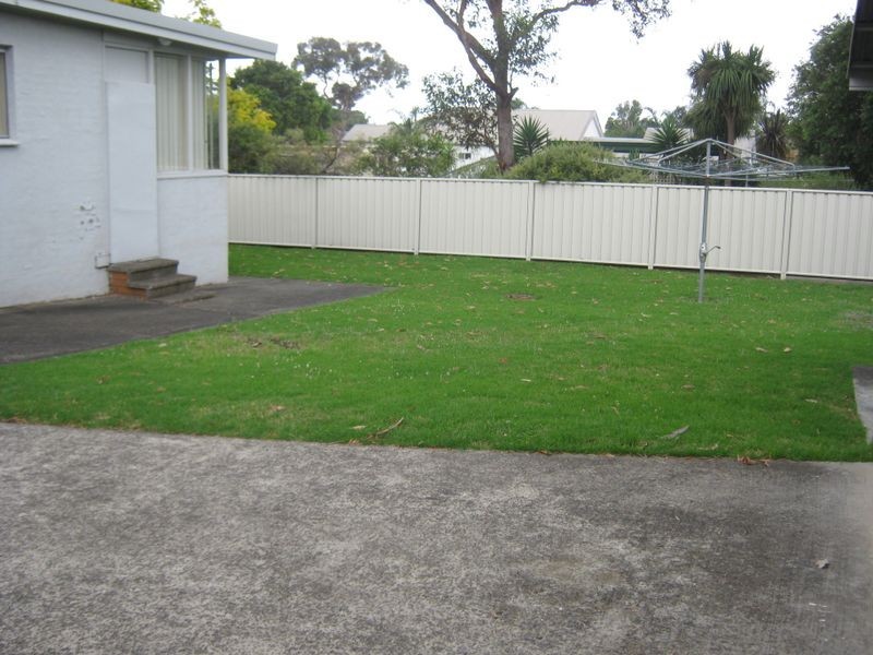 2/17 Balmoral Street, Balgownie NSW 2519