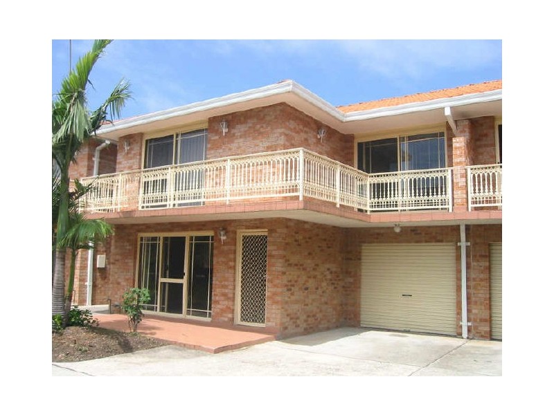 2/8 New Dapto Road, Wollongong NSW 2500