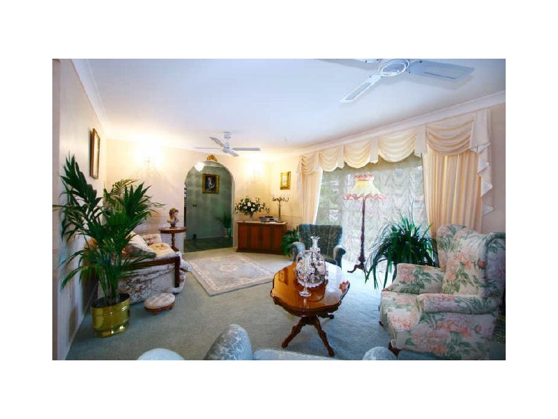 227 Waples Road, Farmborough Heights NSW 2526