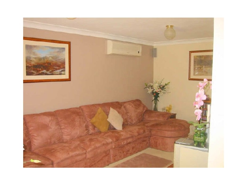 8 Shell Place, Dapto NSW 2530