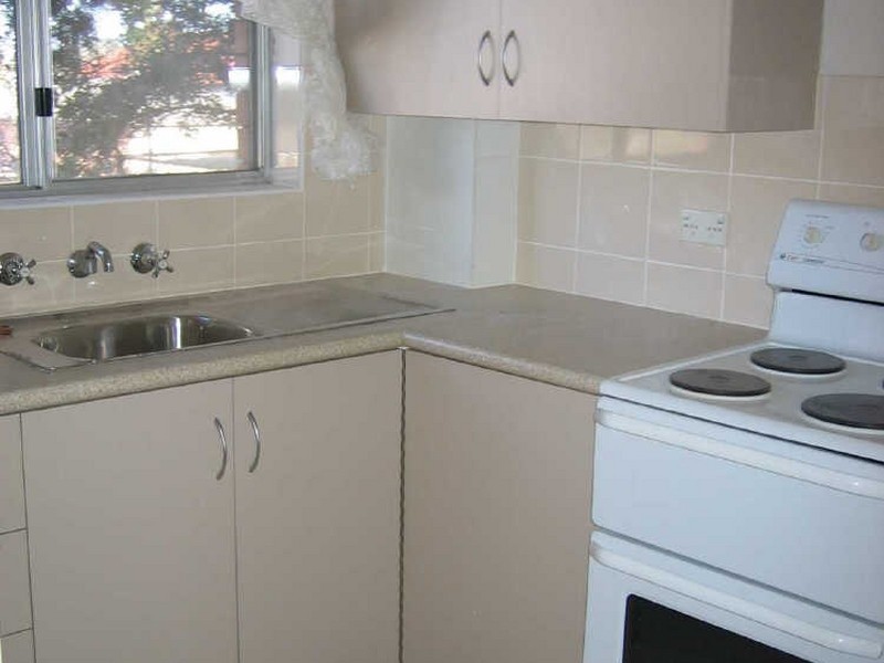 12/142 Gladstone Avenue, Coniston NSW 2500