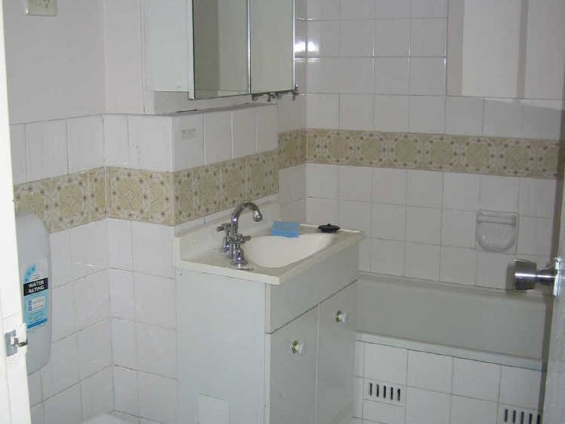 12/142 Gladstone Avenue, Coniston NSW 2500