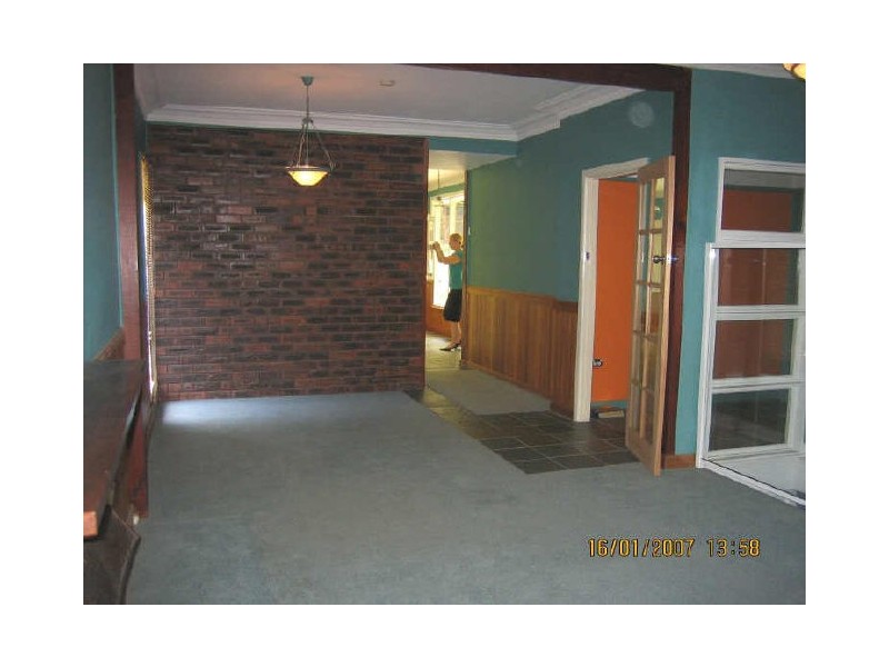 4 Toorak Avenue, Mangerton NSW 2500