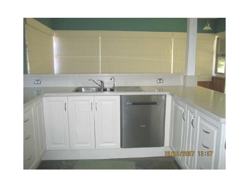 4 Toorak Avenue, Mangerton NSW 2500