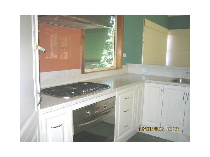 4 Toorak Avenue, Mangerton NSW 2500