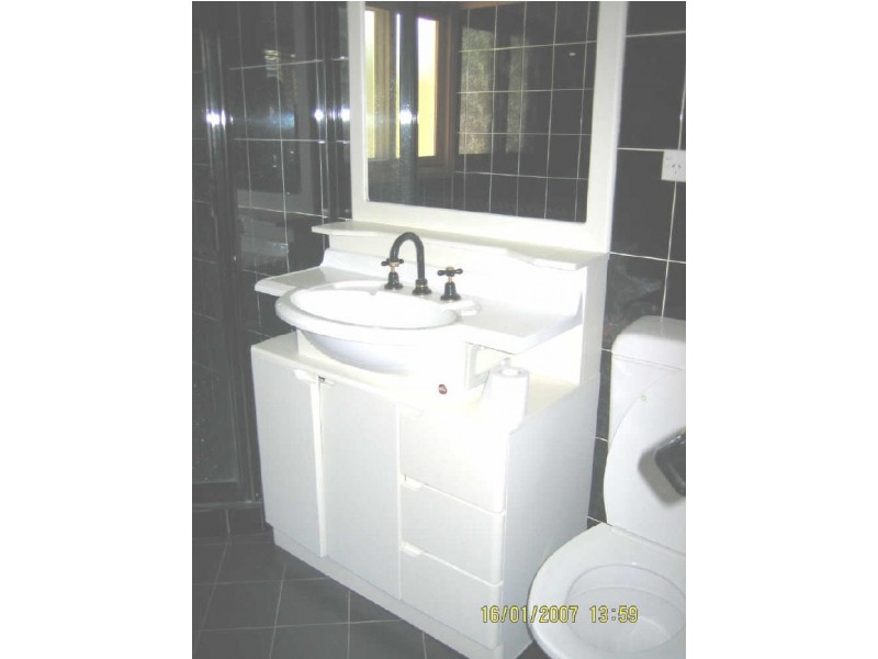 4 Toorak Avenue, Mangerton NSW 2500