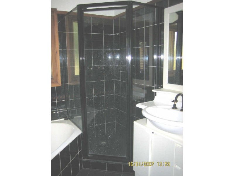 4 Toorak Avenue, Mangerton NSW 2500