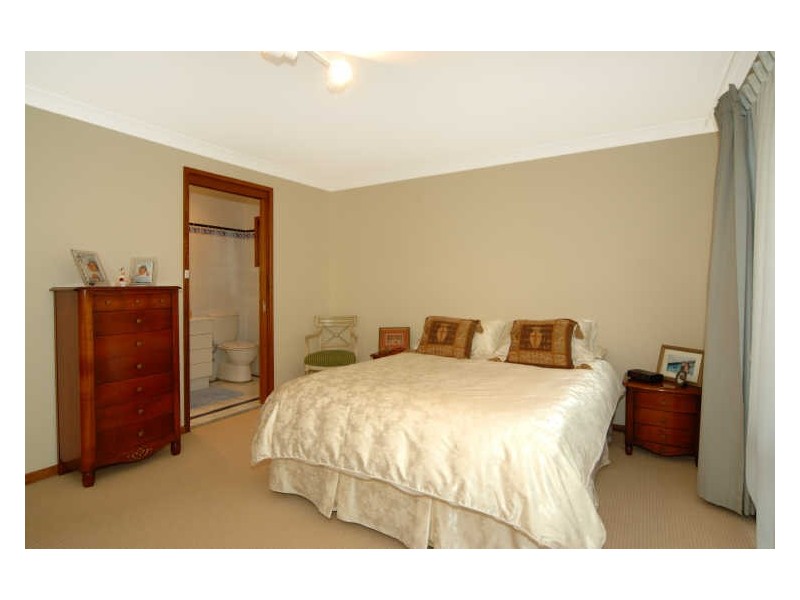 17 Gore Street, Balgownie NSW 2519