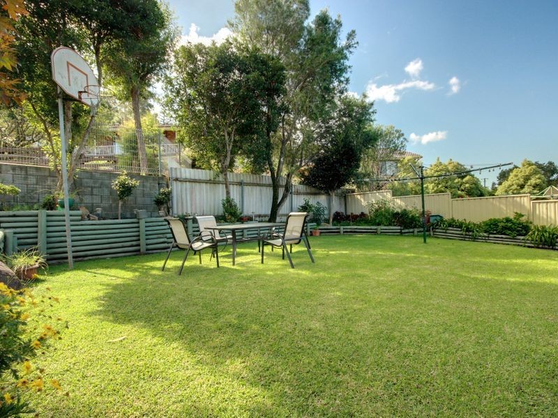 42 Foothills Road, Corrimal NSW 2518