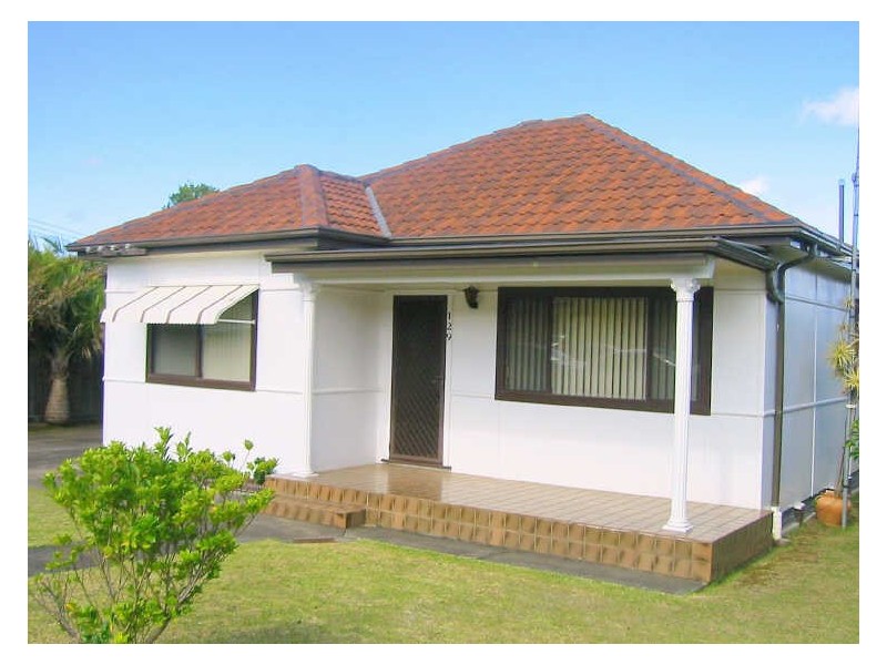 129 Meadow Street, Fairy Meadow NSW 2519