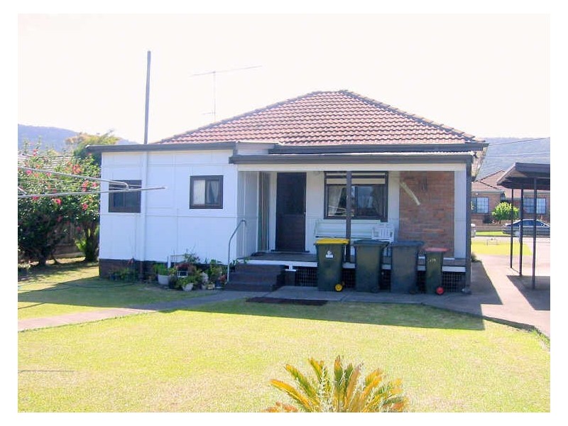 129 Meadow Street, Fairy Meadow NSW 2519