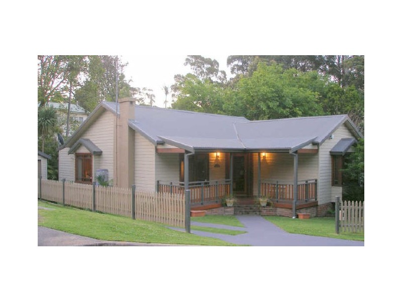 94 Rowland Avenue, Wollongong NSW 2500