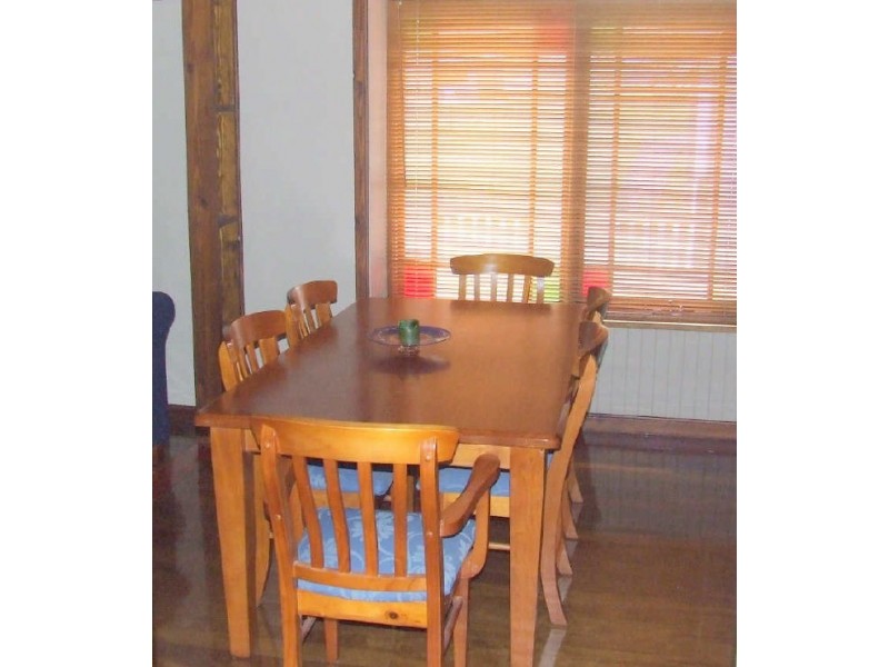 94 Rowland Avenue, Wollongong NSW 2500