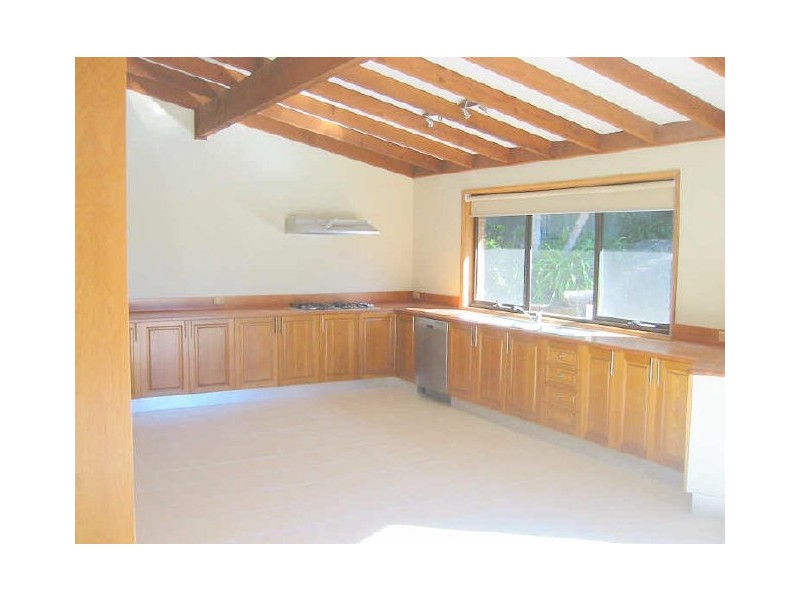 42 Foothills Road, Corrimal NSW 2518