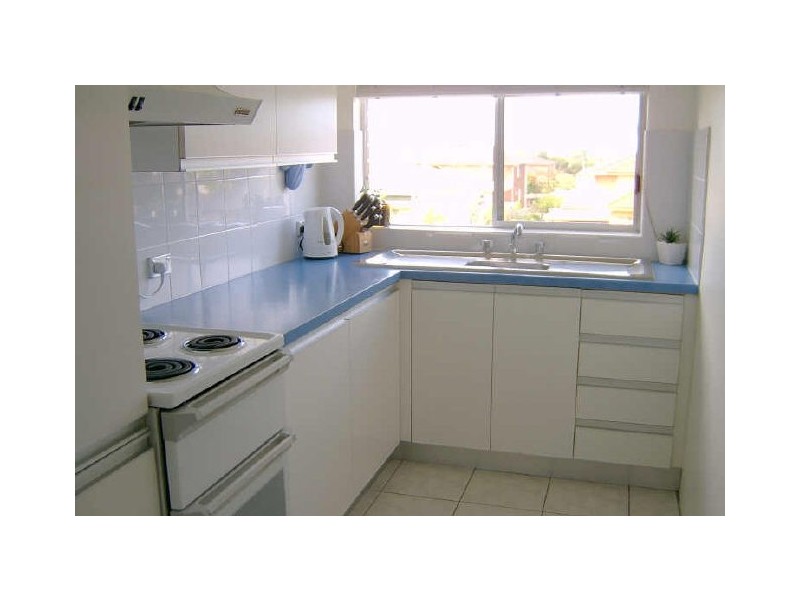 1/8 Myrtle Street, Coniston NSW 2500