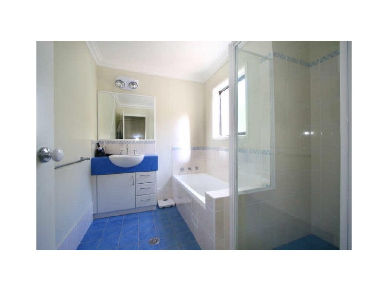 17 Lilly Pilly Circuit, Woonona NSW 2517