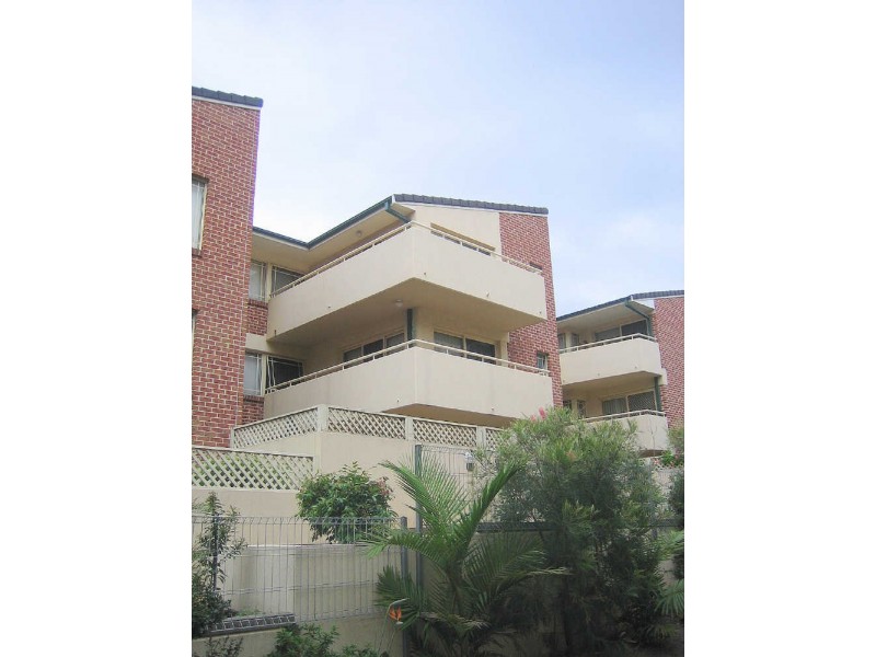 8/66 Kembla Street, Wollongong NSW 2500