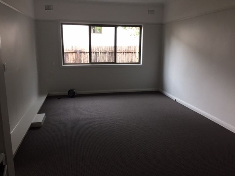 16 John Street, Coniston NSW 2500