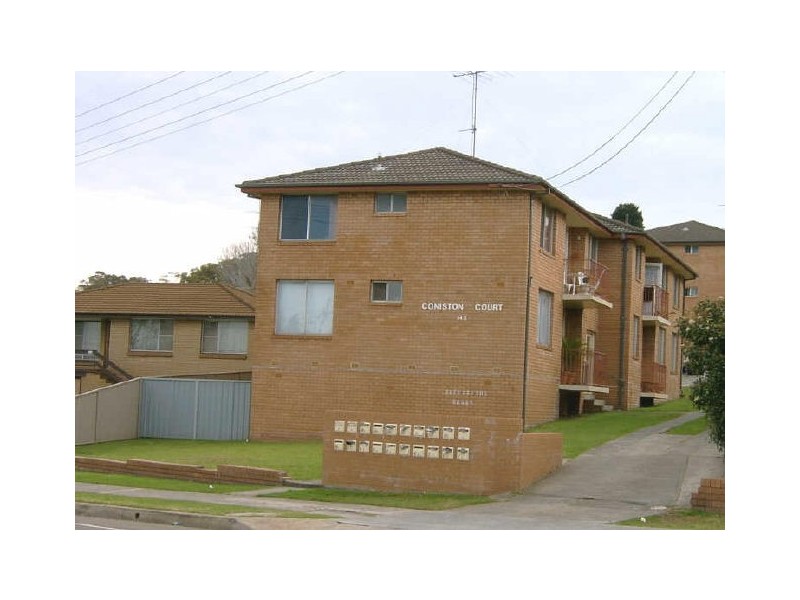 4/142 Gladstone Avenue, Coniston NSW 2500