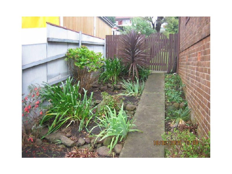 14 Lee Street, Warrawong NSW 2502