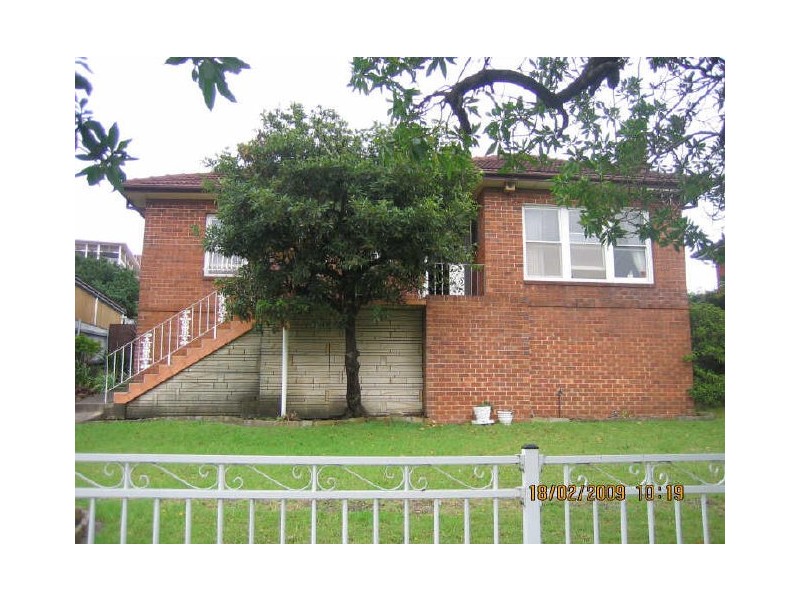 14 Lee Street, Warrawong NSW 2502