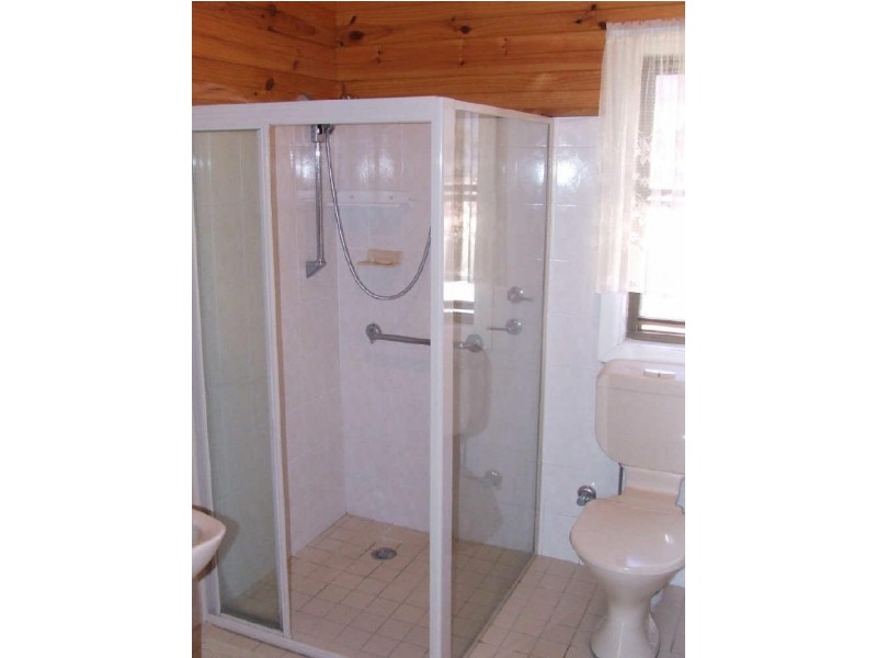 4 McArthur Parade, Mangerton NSW 2500