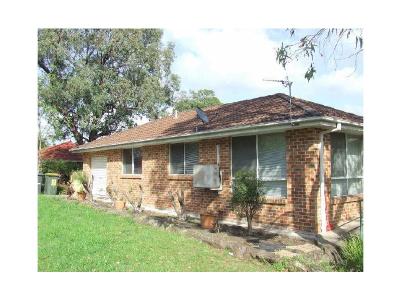 2/6-8 Darren Avenue, Kanahooka NSW 2530